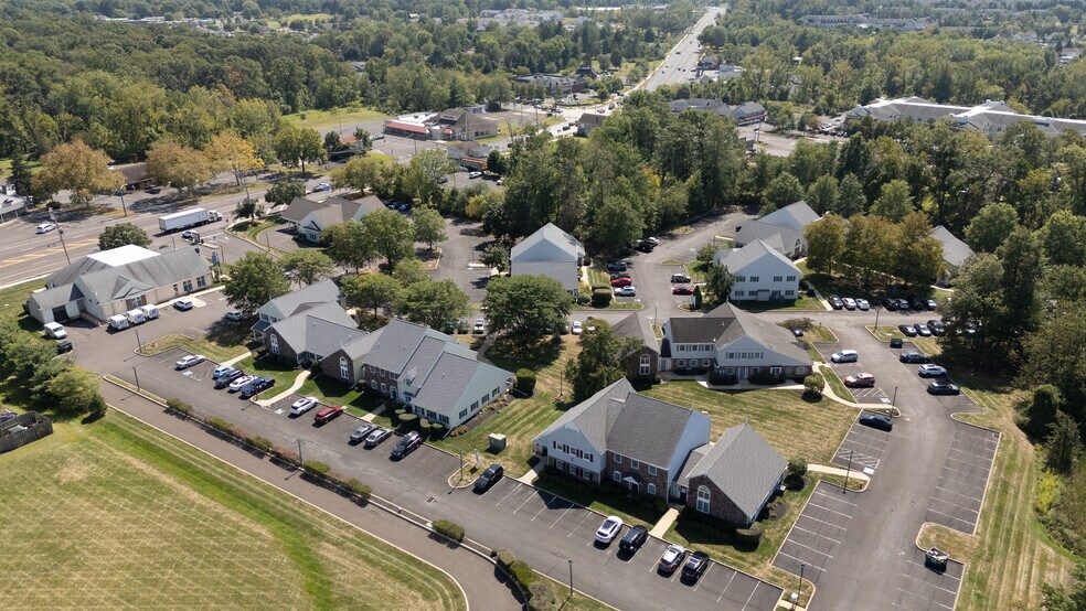 More Photos Of 2370 York Rd, Jamison Office For Lease