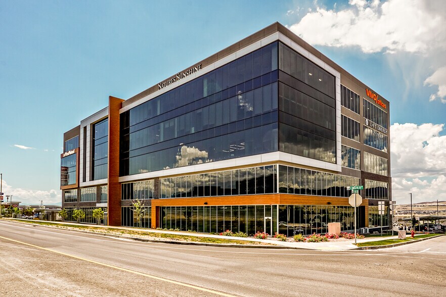 More Photos Of 2901 W Bluegrass Blvd, Lehi Office For Lease