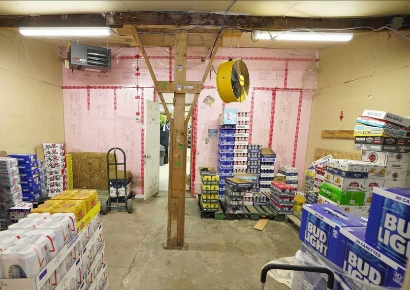 More Photos Of 6955-6957 Tecumseh Rd, Lakeshore Convenience Store For Sale