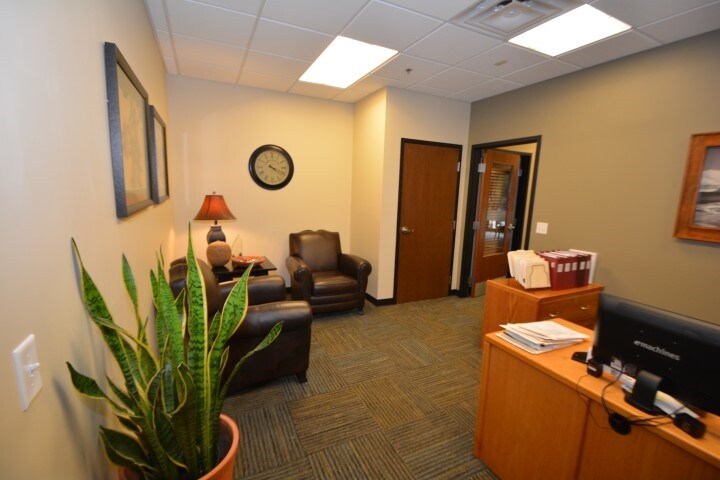 More Photos Of 325 W Gurley St, Prescott Office For Lease