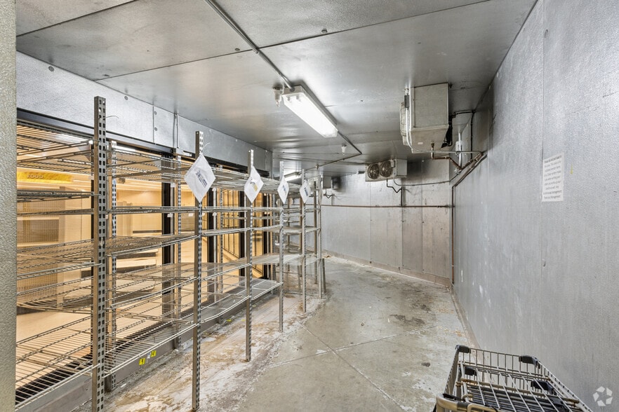 More Photos Of , Morgan Hill General Retail For Sale