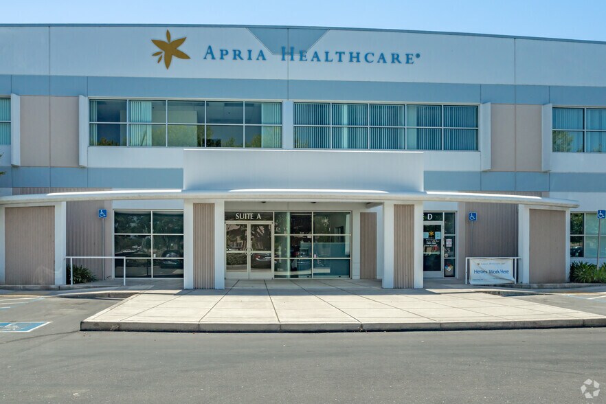 More Photos Of 1450 Expo Pky, Sacramento Light Distribution For Sale