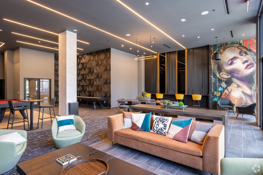 More Photos Of 58-84 Norfolk St, Newark Apartments For Lease