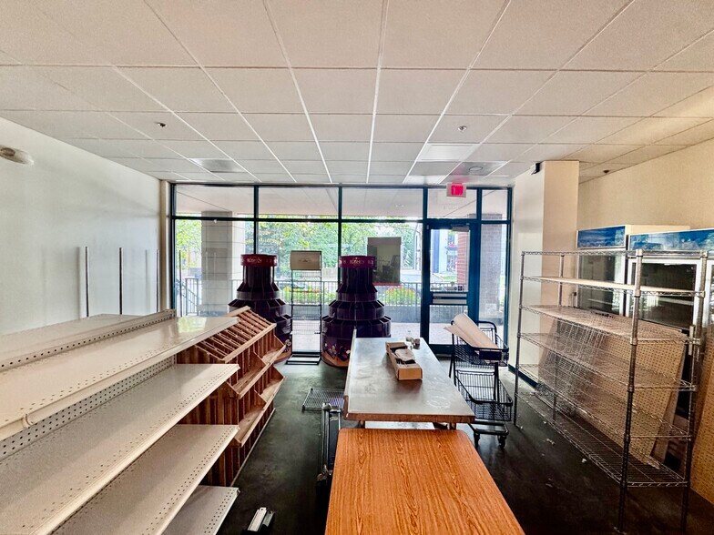 More Photos Of 502 W Broad St, Falls Church Apartments For Lease