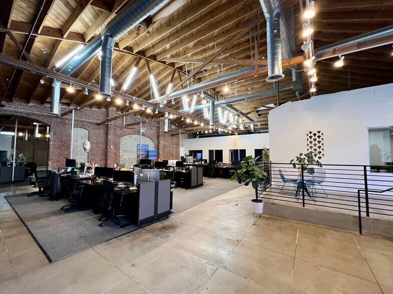 More Photos Of 1242 Palmetto St, Los Angeles Warehouse For Sale