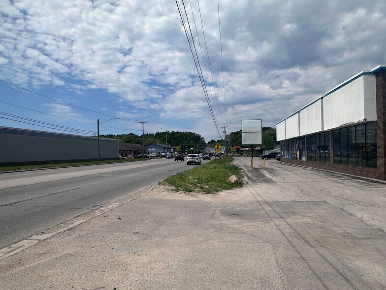 More Photos Of 2360 S Airport Rd W, Traverse City Industrial For Lease