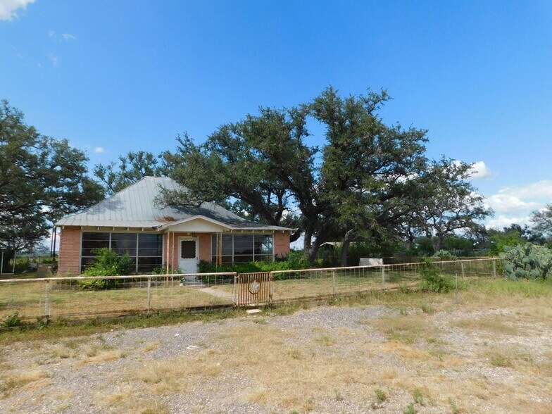 More Photos Of 10566 Texas Highway 127, Sabinal Land For Sale