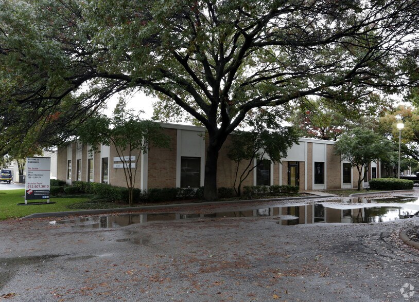 More Photos Of 50-1100 Business Pky, Richardson Unknown For Lease