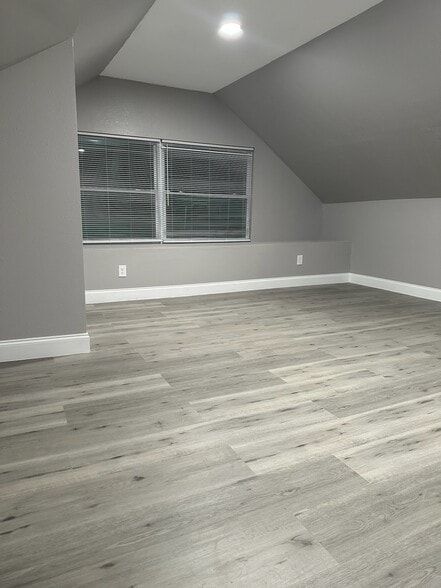 More Photos Of , Saint Petersburg Multifamily For Sale