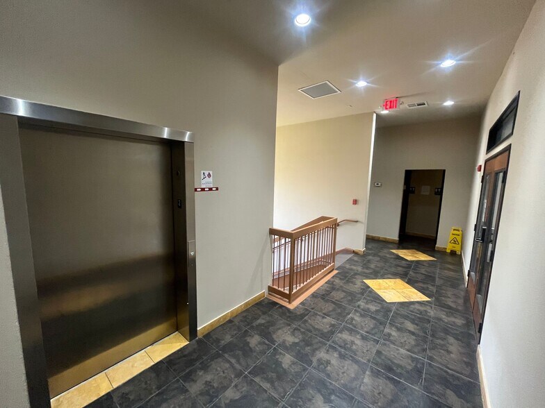 More Photos Of 821 Grand Avenue Pky, Pflugerville Medical For Lease