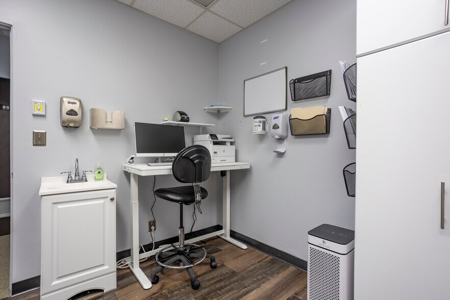 More Photos Of 7511 W Arrowhead Ave, Kennewick Office For Lease