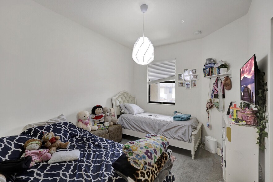 More Photos Of 15809 NW 91st Ct, Miami Lakes Specialty For Sale