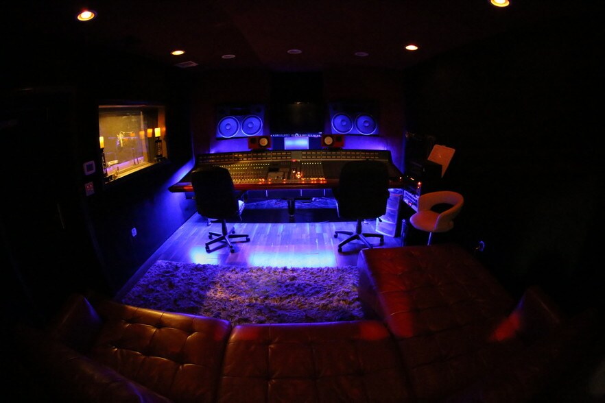 More Photos Of 4617 Van Nuys Blvd, Sherman Oaks Storefront For Sale