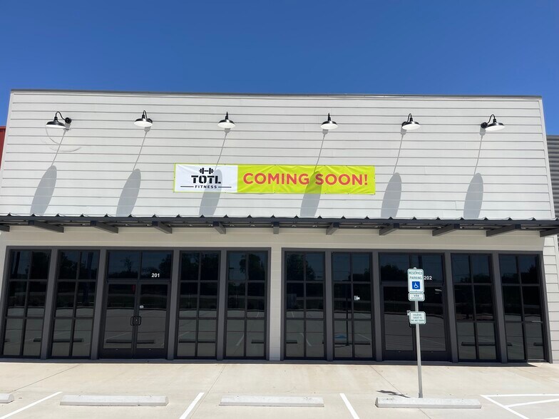 More Photos Of 183 Crossing, Lockhart Unknown For Lease