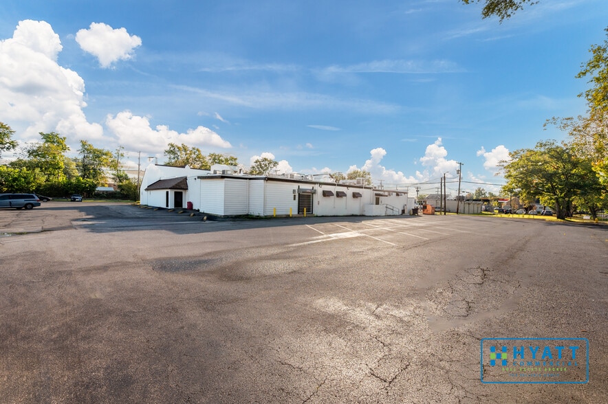 More Photos Of 625 Greenway Rd, Glen Burnie Restaurant For Sale