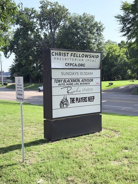 More Photos Of 6341 Highway 51 N, Horn Lake Storefront For Lease