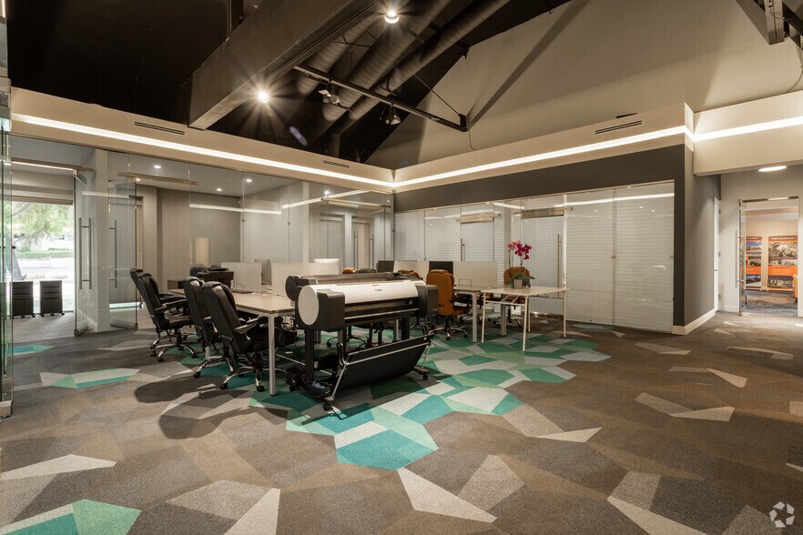 More Photos Of 415 Huntington Dr, San Marino Loft Creative Space For Lease