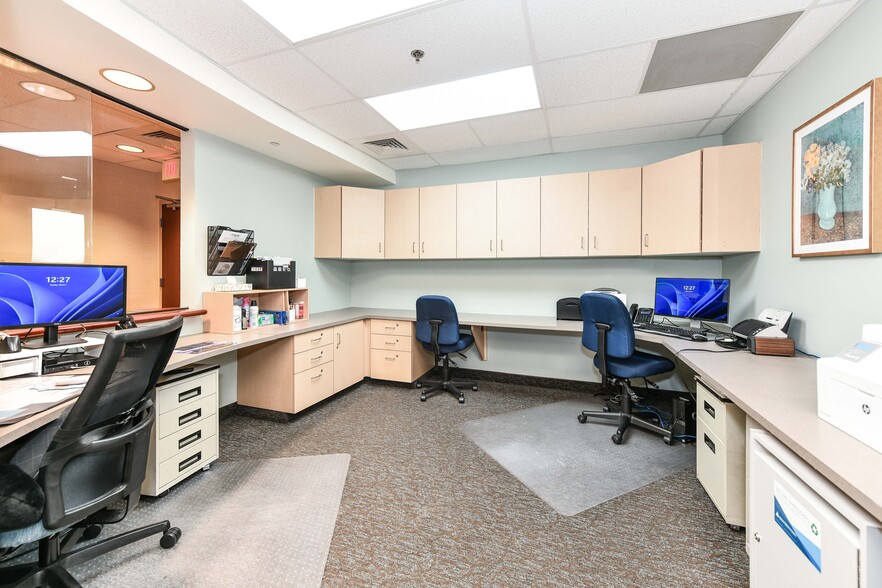 More Photos Of 1860 Town Center Dr, Reston Medical For Sale