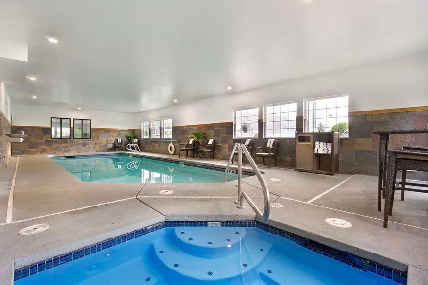 More Photos Of 1614 N 1st St, Yakima Hotel For Sale