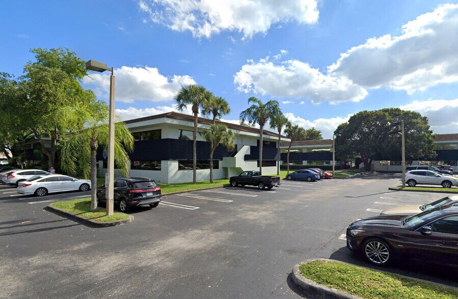 Primary Photo Of 9010 SW 137th Ave, Miami Unknown For Lease