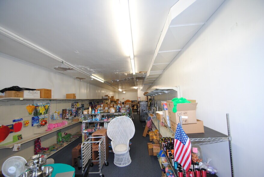 More Photos Of 35 E Broad St, Burlington Storefront For Sale