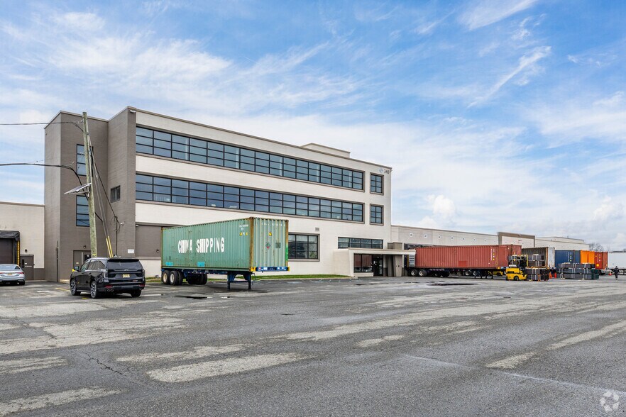 More Photos Of 340 S Stiles St, Linden Warehouse For Lease