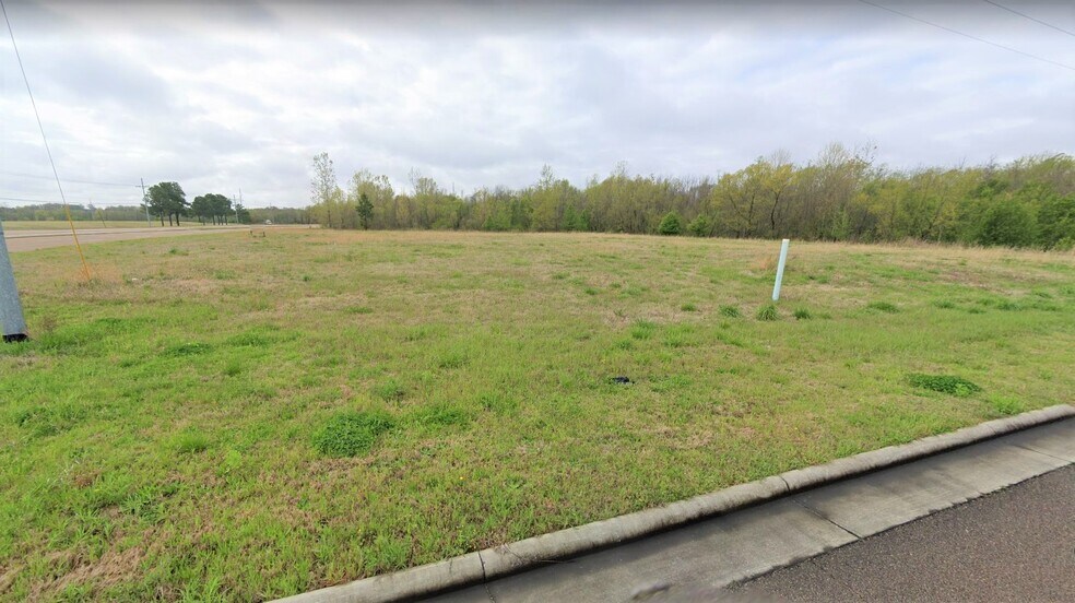 More Photos Of 6871 Interstate Blvd, Horn Lake Land For Lease