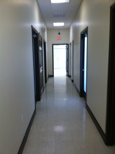 More Photos Of 270 NW Peacock Blvd, Port Saint Lucie Storefront Retail Office For Lease