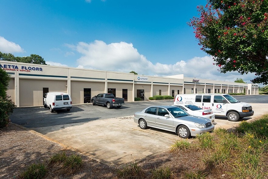 More Photos Of 1400 S Marietta Pky SE, Marietta Unknown For Lease