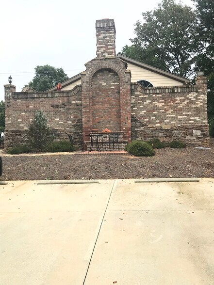 More Photos Of 3509 Old Battleground Rd, Greensboro Freestanding For Sale