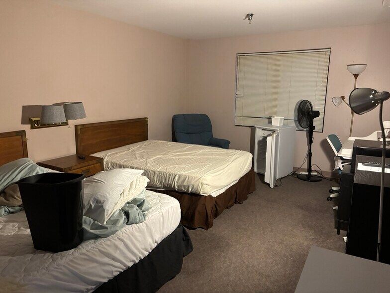 More Photos Of 95 Teletech Dr, Moundsville Hotel For Sale