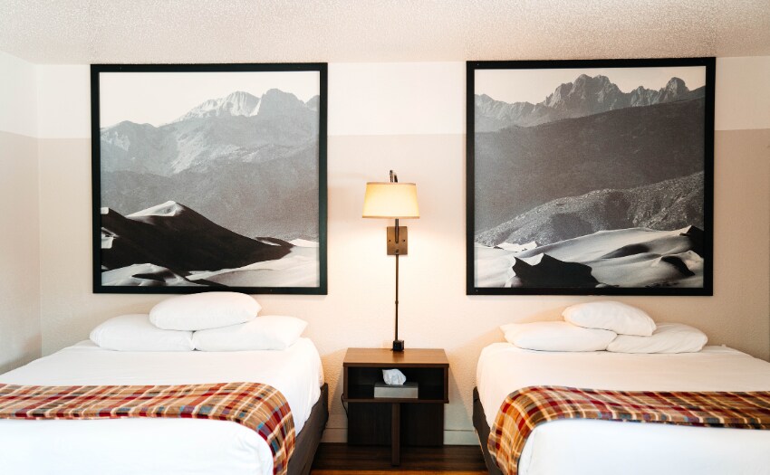 More Photos Of 525 W Rainbow Blvd, Salida Hotel For Sale