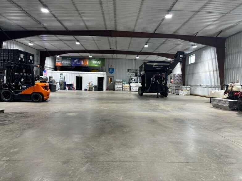 More Photos Of 6220 E Highway 2, Minot Service For Lease