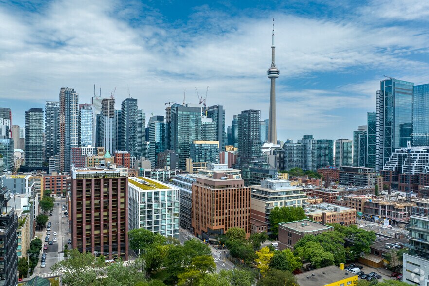 More Photos Of 425 Adelaide St W, Toronto Office For Sale