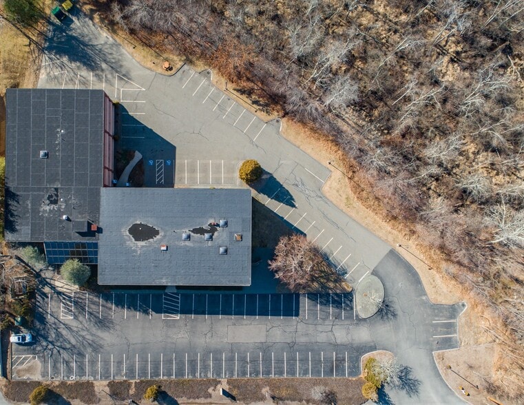 More Photos Of 1017 Turnpike St, Canton Office For Sale