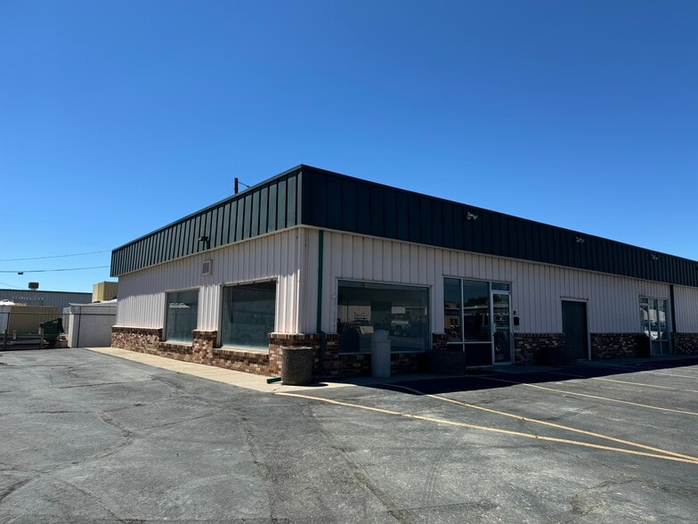 More Photos Of 2458 I 70 Business Loop, Grand Junction Service For Lease