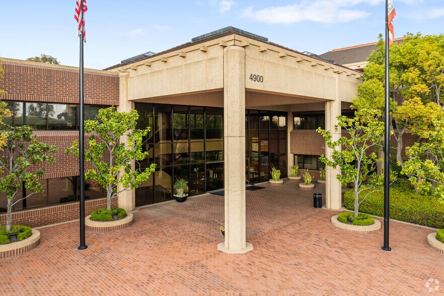 Primary Photo Of 4920 Rivergrade Rd, Irwindale Unknown For Lease