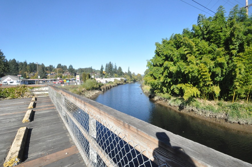 More Photos Of 50 W Columbia River Hwy, Clatskanie Restaurant For Sale