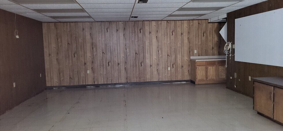 More Photos Of 520 33rd St, Gulfport Office For Sale