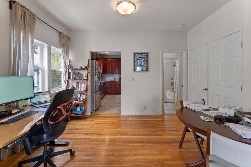 More Photos Of 74 Pearl St, Oakland Apartments For Sale