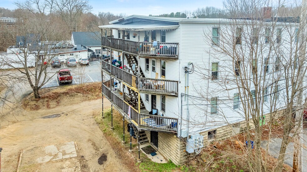 More Photos Of 455 Main St, South Berwick Apartments For Sale