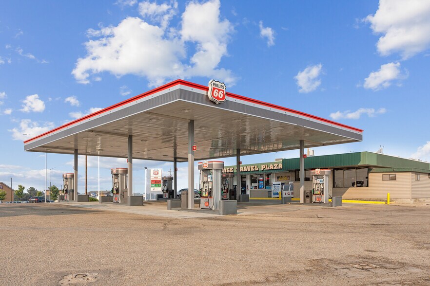 More Photos Of 2929 Franklin Rd, Caldwell Convenience Store For Sale