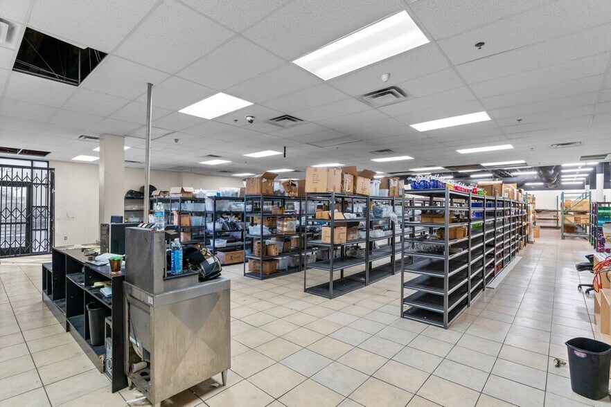 More Photos Of 1405 E Sunset Rd, Las Vegas Restaurant For Sale