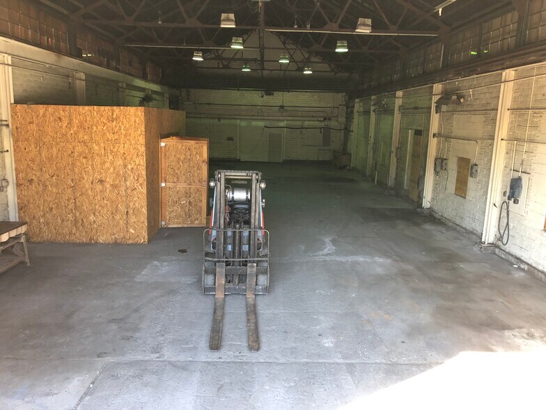More Photos Of 4728 State Route 982, Latrobe Manufacturing For Lease