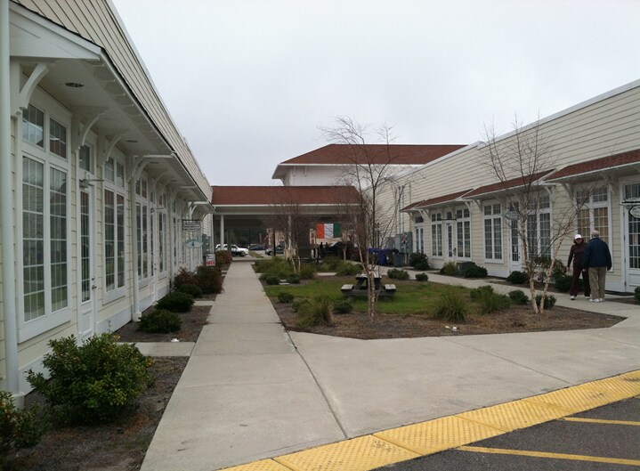 More Photos Of 1513-1517 N Howe St, Southport Freestanding For Lease