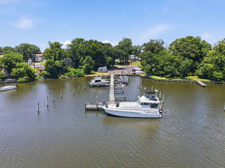 Primary Photo Of 7813 Leymar Rd, Glen Burnie Marina For Sale