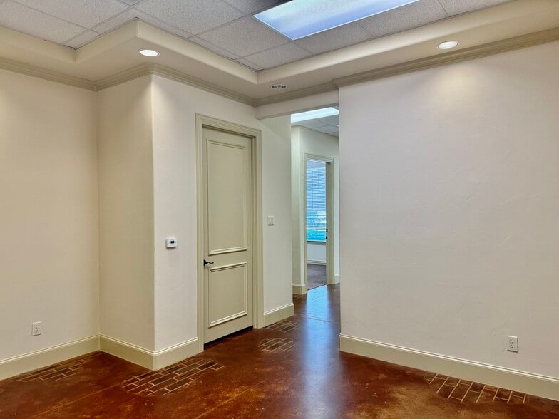 More Photos Of 2800 Corporate Dr, Flower Mound Medical For Lease