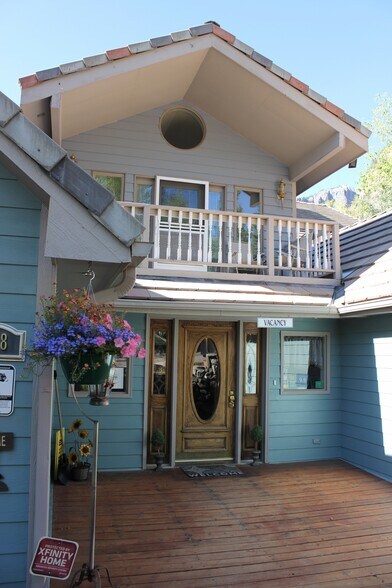 More Photos Of 118 6TH Ave, Ouray Hotel For Sale