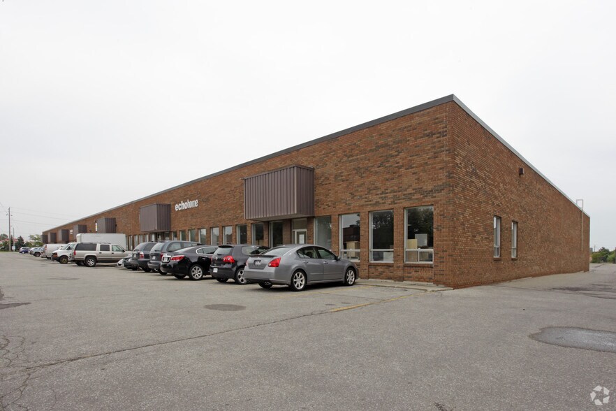 More Photos Of 1300 Kamato Rd, Mississauga Warehouse For Lease