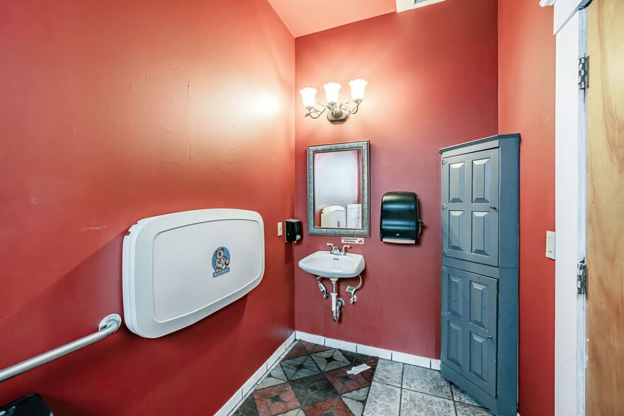 More Photos Of 408-412 Cortland Ave, San Francisco Storefront Retail Residential For Lease